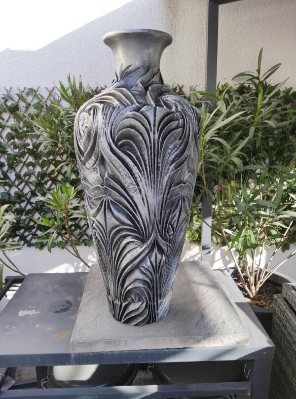 Vase Imposant "Émergence Métallique" - Un Chef-d'œuvre Contemporain de 80 cm