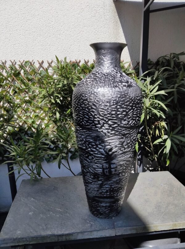 Vase Contemporain "Paysage Rocailleux" - Une Touche de Nature Minérale (80 cm)