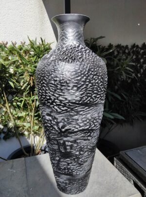 Vase Contemporain "Paysage Rocailleux" - Une Touche de Nature Minérale (80 cm)